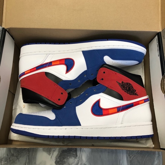 Nike Air Jordan 1 Mid Multicolor Swoosh - Picture 6 of 6